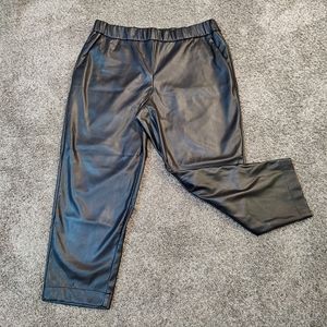 Black Elastic Shiny Leather Styled Pant